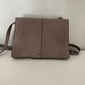 Vince Camuta cross body purse